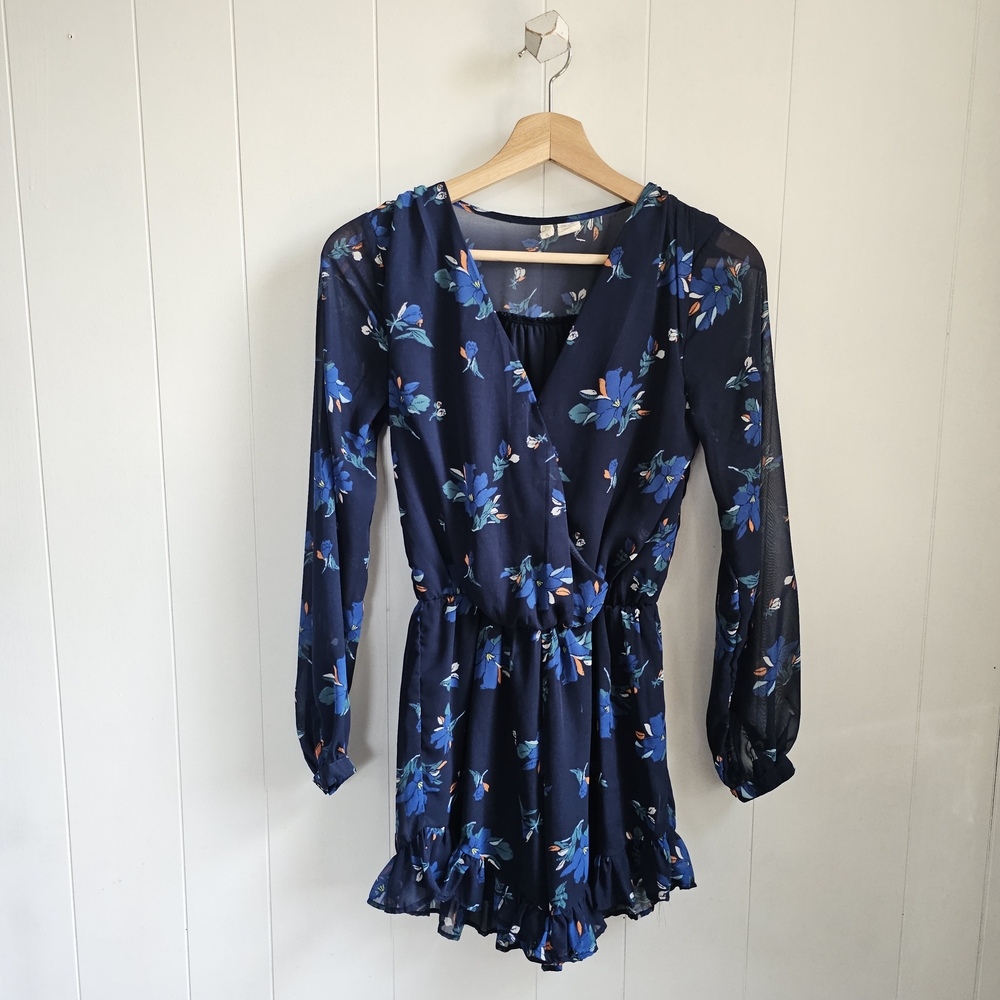 ☆ JAPNA Navy Floral Romper